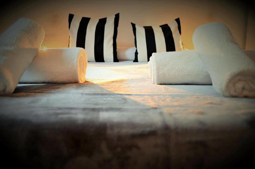 Mybedbcn Vandrehjem Barcelona Eksteriør billede
